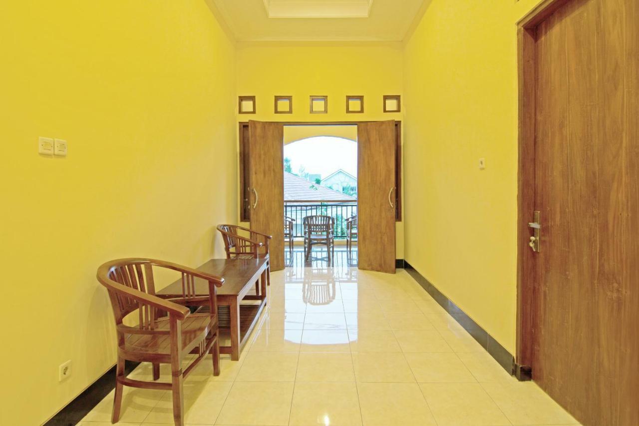 Oyo 931 Dara Dewi Homestay Yogyakarta Exterior foto
